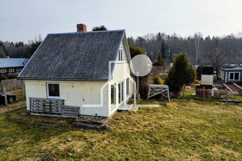 Pārdošanā vasarnīca Pešos — foto 5